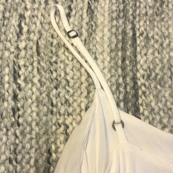 2/$15 A&F White/Blue Ruffle Cami XS Teen - Picture 7 of 8